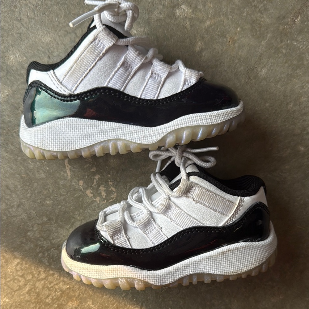 Jordans 11 baby